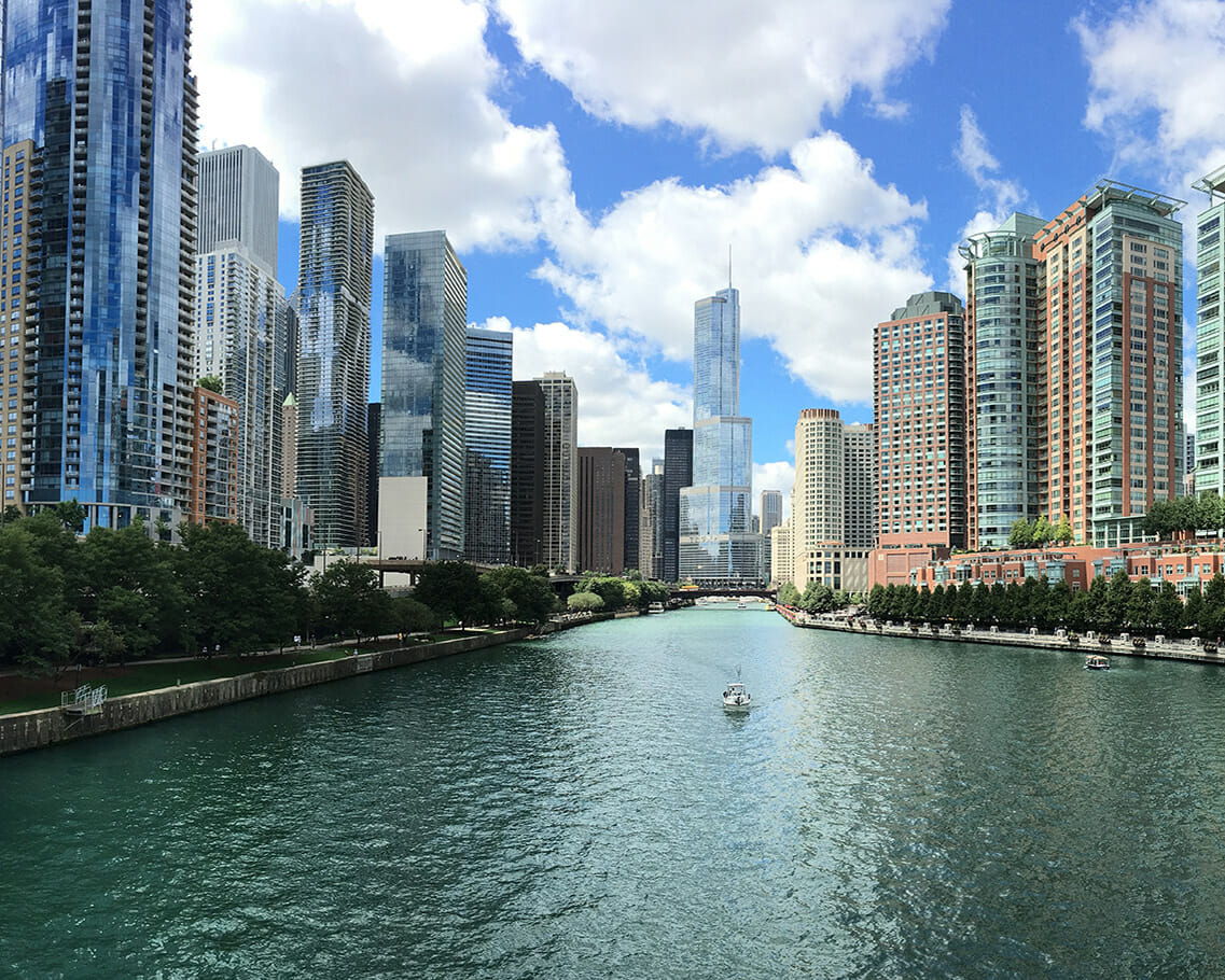 Chicago Illinois skyline by the river
